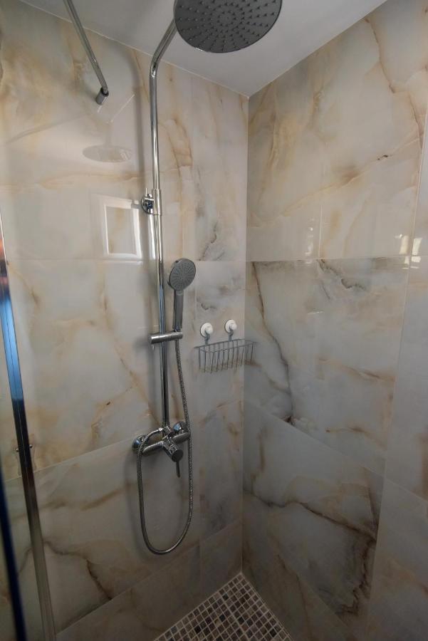 Olive 201 Apartment Peraía Екстериор снимка